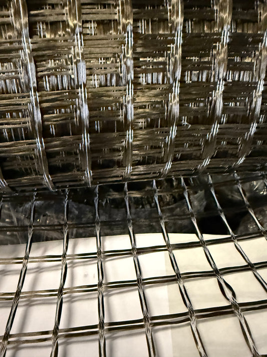 Siatka z włókna bazaltowego 50/50 kN/m, powłoka polimerowa, 25×25 mm, szerokość 1 m, rolka 50 m²